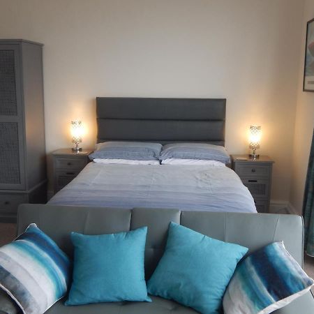 The Garfield Guest House Eastbourne Bagian luar foto