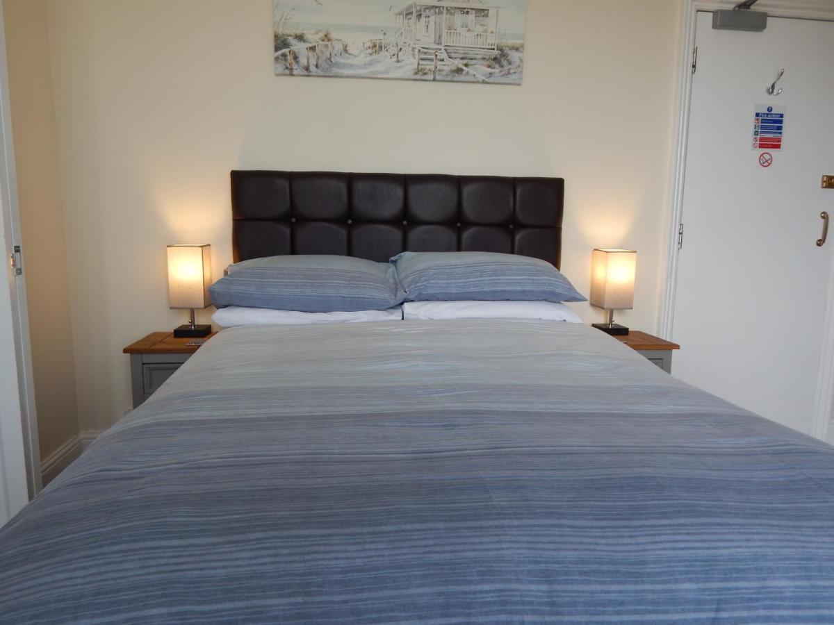 The Garfield Guest House Eastbourne Bagian luar foto
